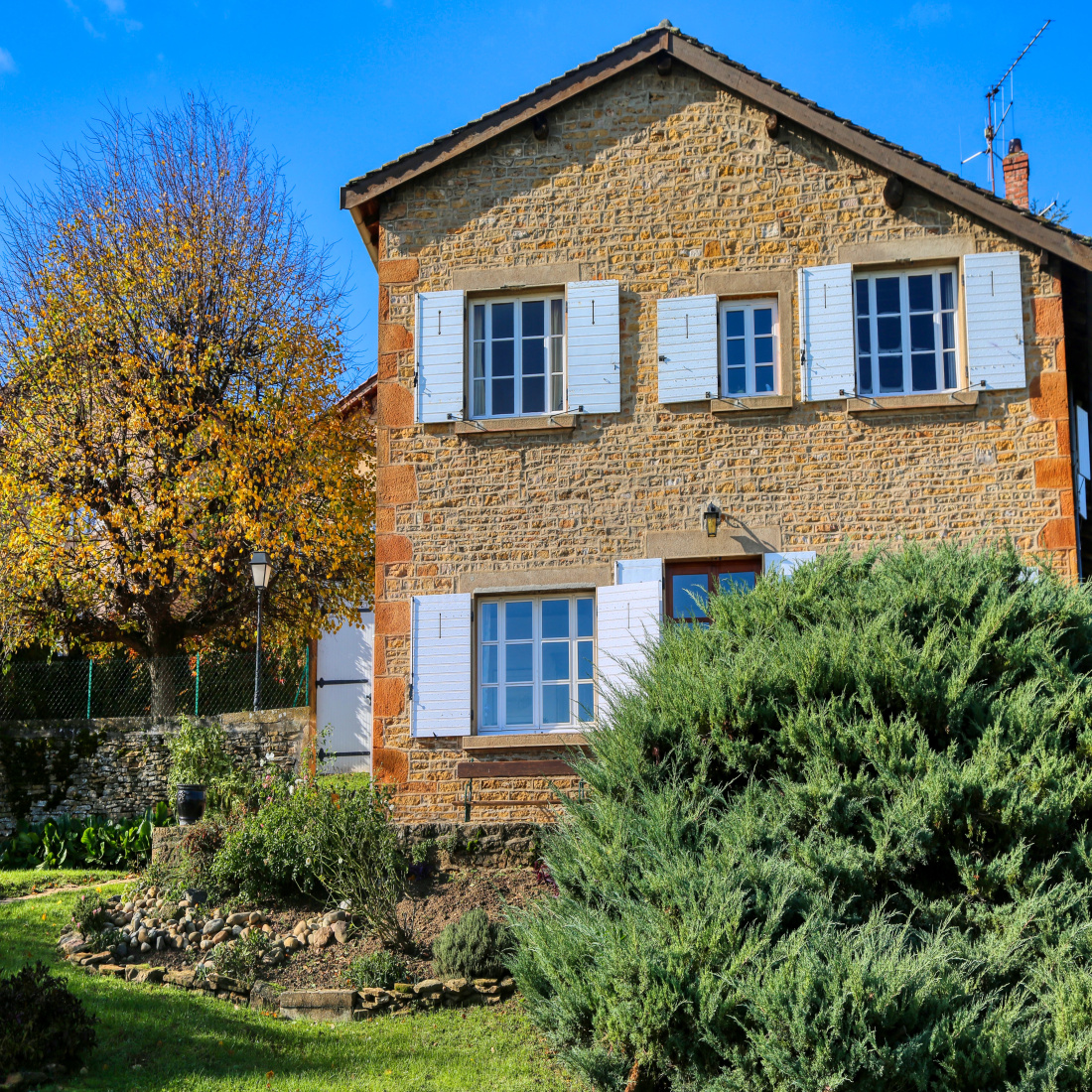 Maison De Caractère à Vendre Pierre Dorées Beaujolais